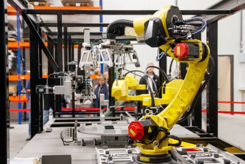 Sprężone powietrze w robotyce: trendy 2026, ceny, zastosowania